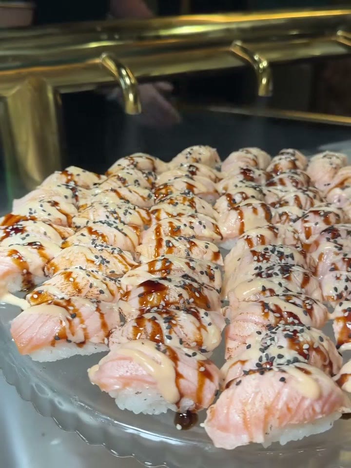 Sushi & Crudos